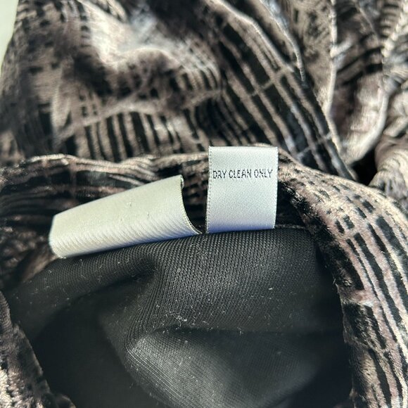 Chico's Design Womens Velvet Long Sleeve Button Up Shirt Size 3 Geometric Flower - Picture 4 of 7